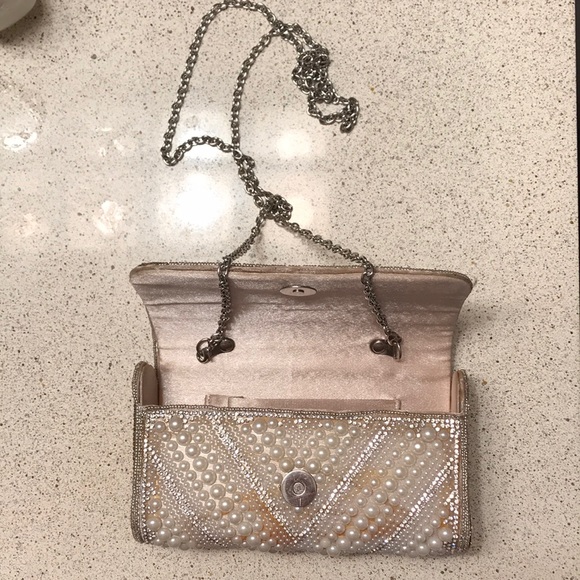 Pearl, faux crystal studded clutch - Picture 3 of 3